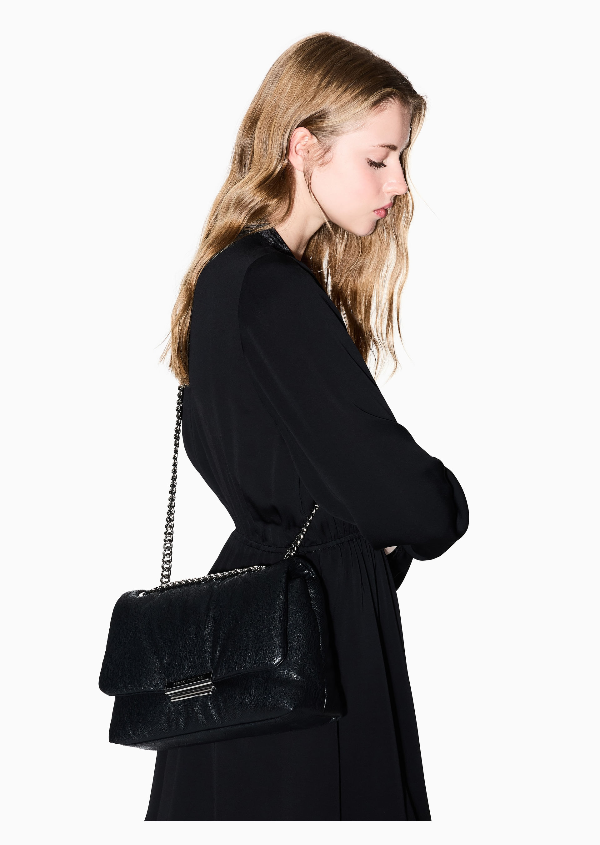Bolsa Transversal Victoria Média Preto | Armani Exchange