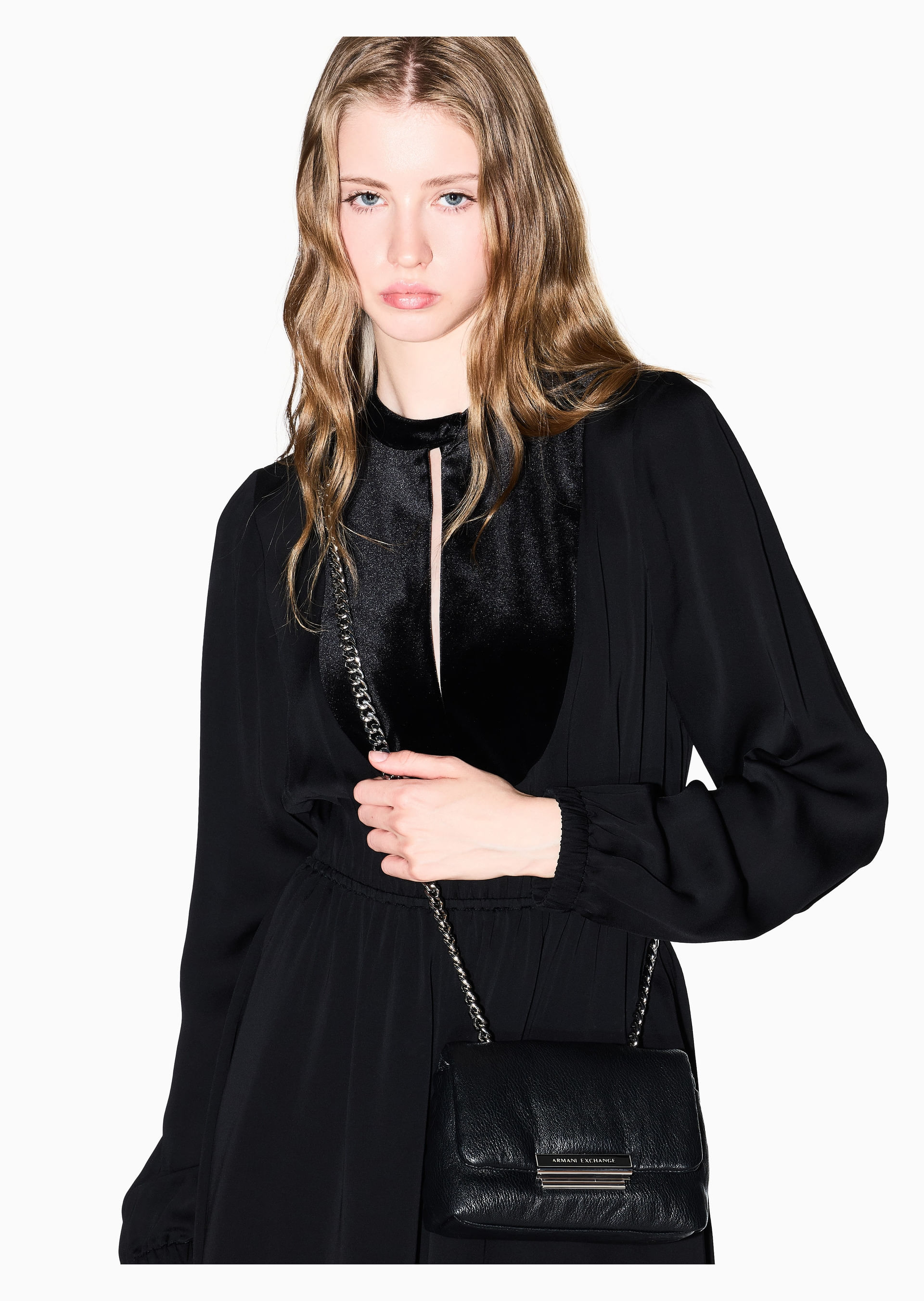 Bolsa Transversal Victoria Mini Preto | Armani Exchange